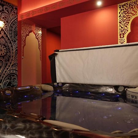 Guest House Romantika Panzio ギュラ エクステリア 写真