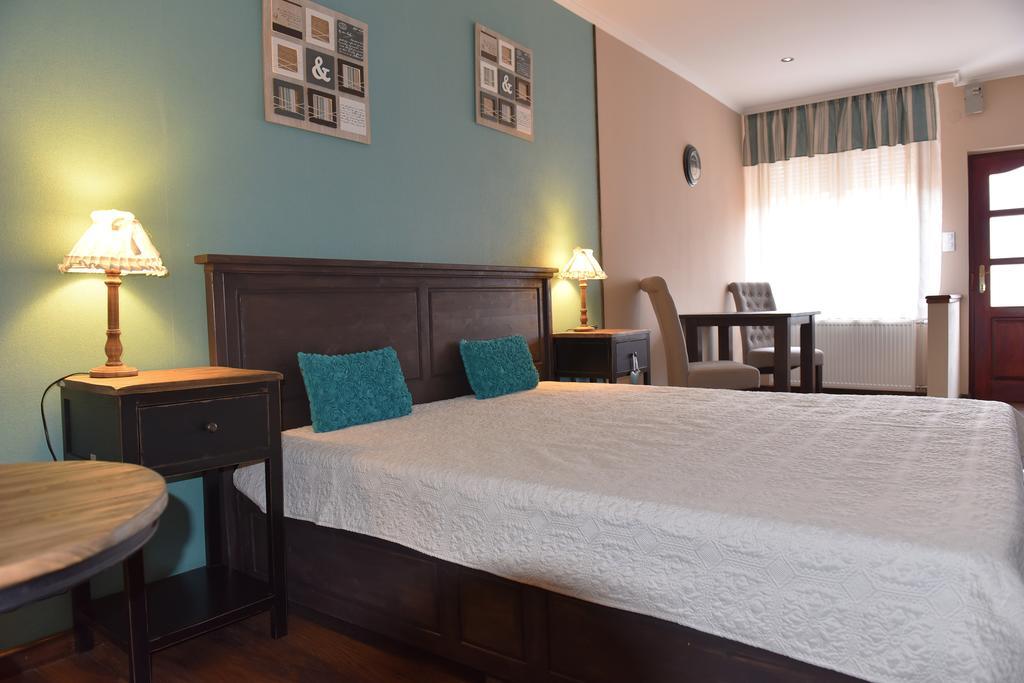 Guest House Romantika Panzio ギュラ 部屋 写真