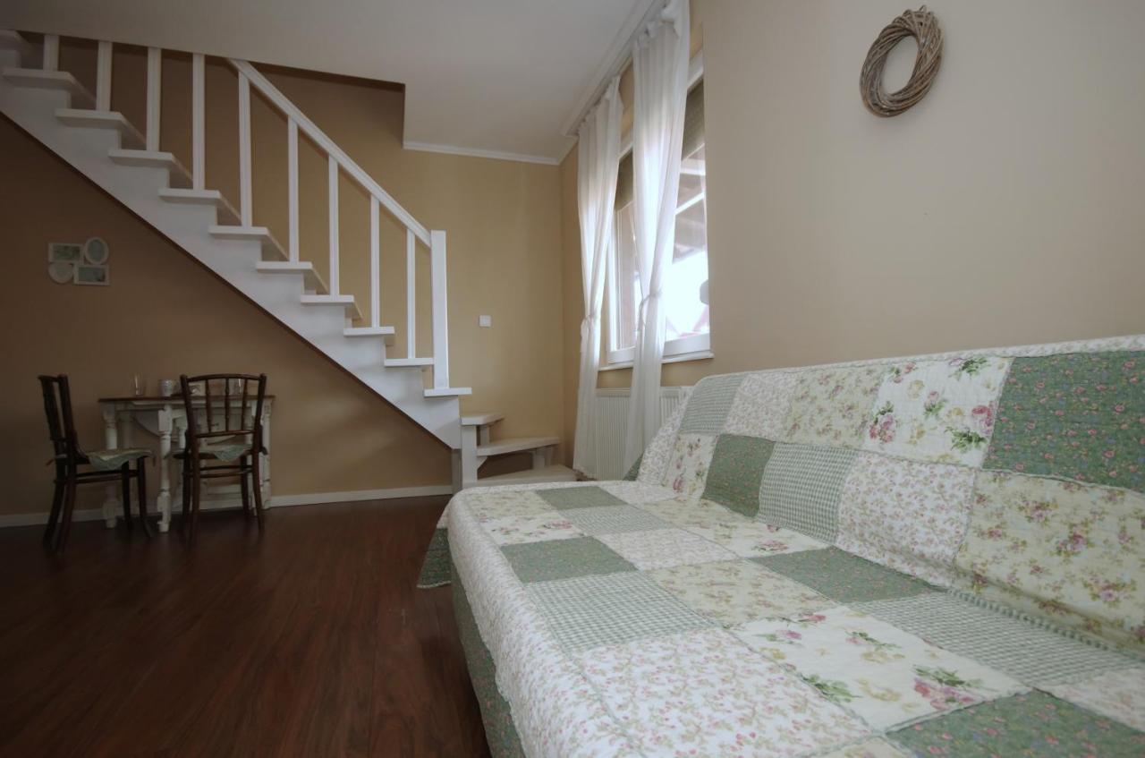 Guest House Romantika Panzio ギュラ エクステリア 写真